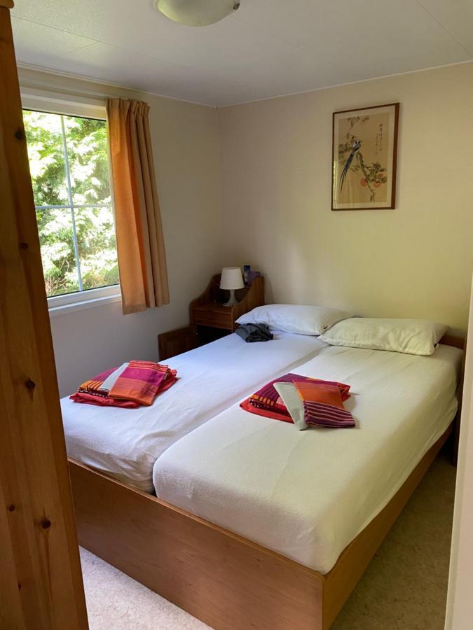 Ruim Privacyvol Chalet Met Overdekt Terras Ermelo Zewnętrze zdjęcie